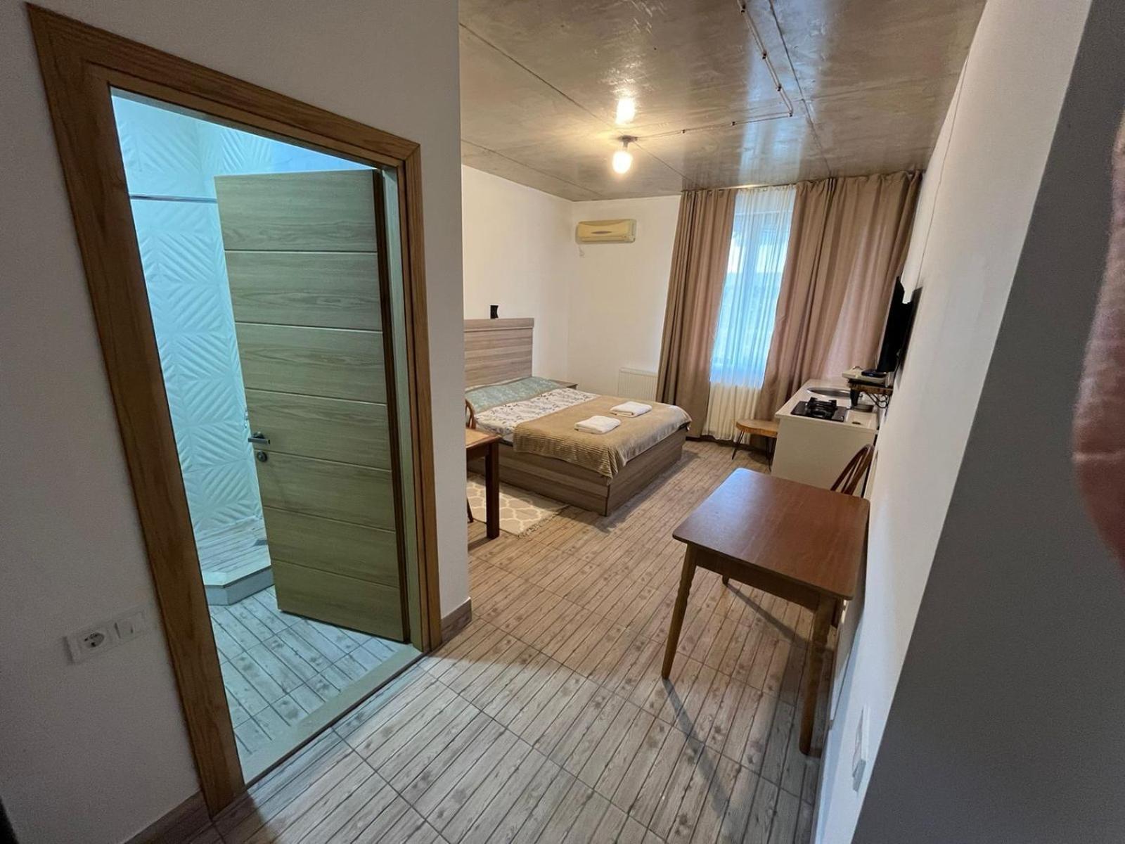 Eco Garden Kutaisi Apartment ภายนอก รูปภาพ